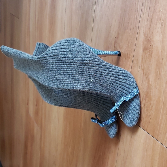 Marco de Vincenzo glitter grey ankle boot. Size 36 or 6 - Picture 3 of 5